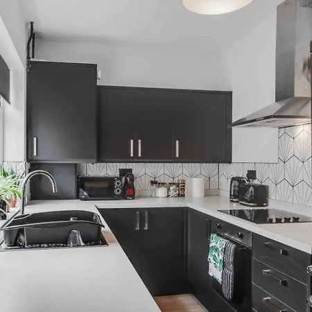 3-Bed Scouse House Near Anfield & Goodison Villa Liverpool Exterior photo