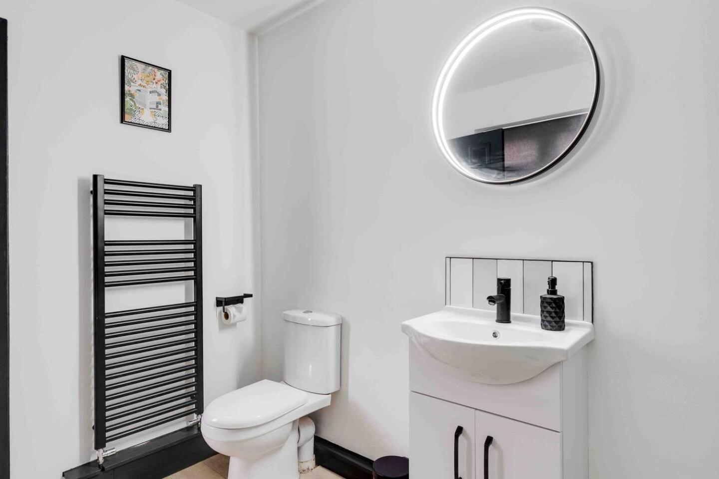 3-bed Scouse House Near Anfield & Goodison * Ливерпуль